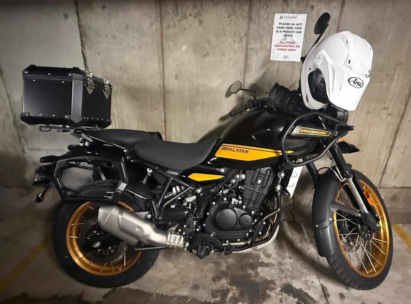 Hunter ready for a long ride — Bark Busters Storm handguards on the bars in front of the brake levers